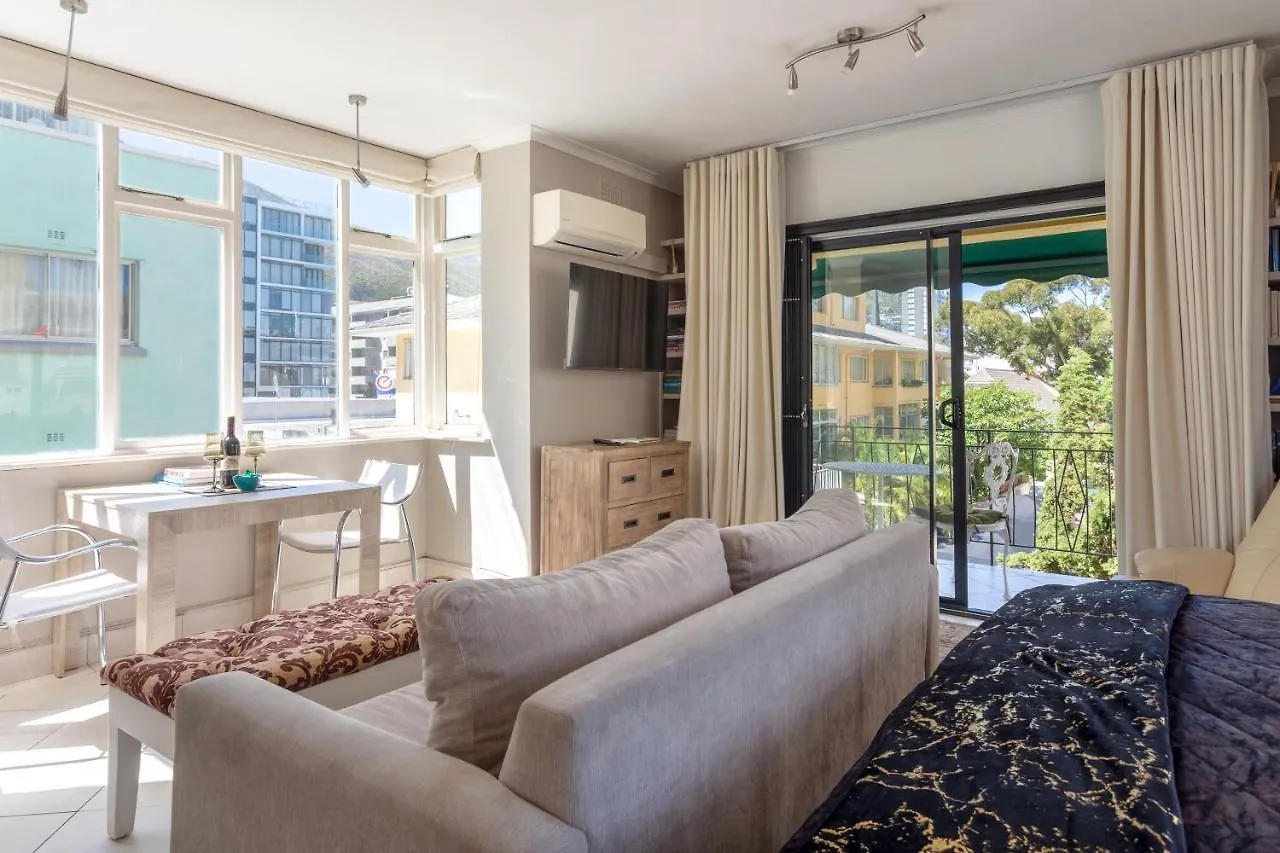 Cosy And Classy Sea Point Apartment Κέιπ Τάουν 0*,  Νότια Αφρική