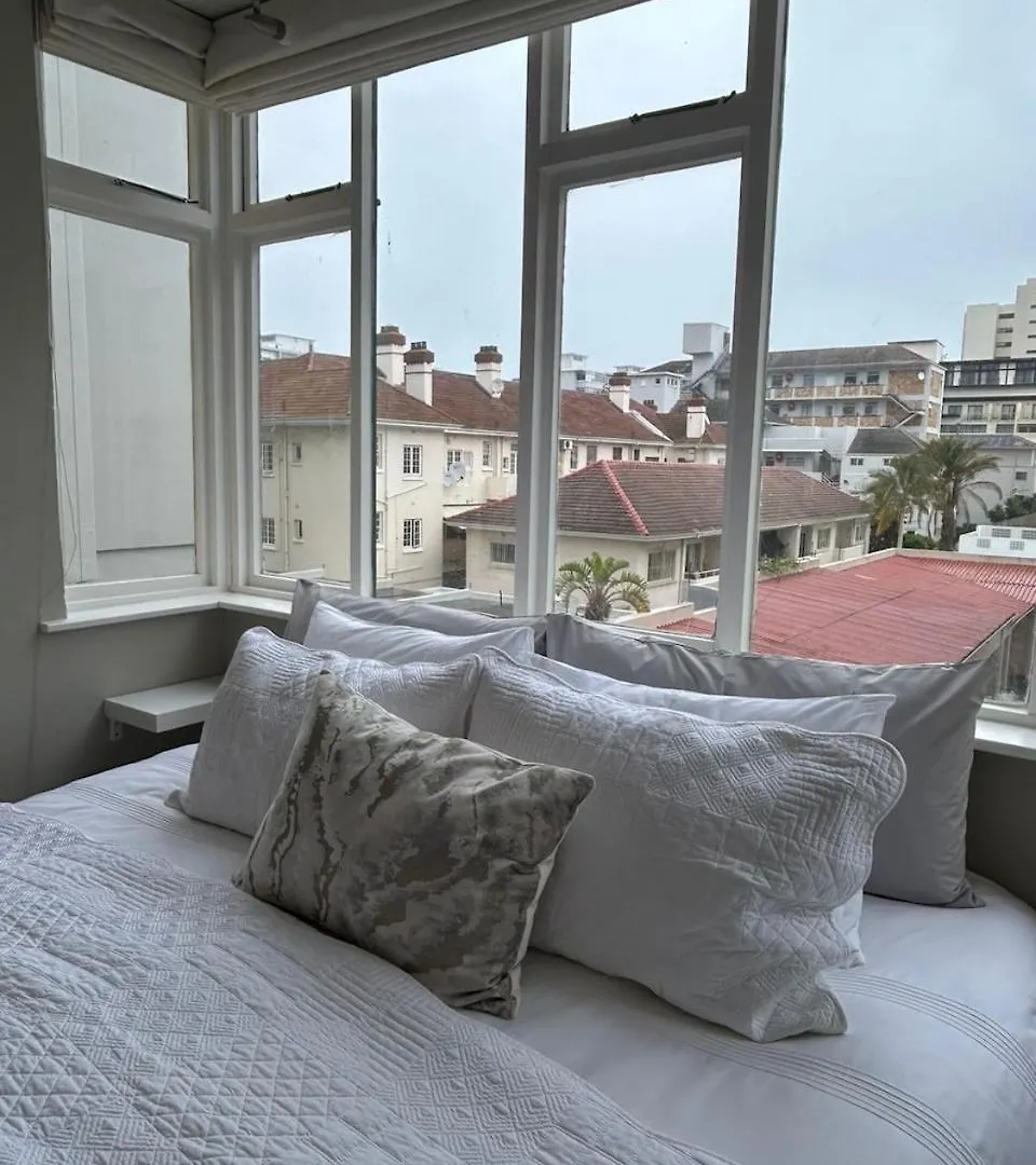 Cosy And Classy Sea Point Apartment Κέιπ Τάουν