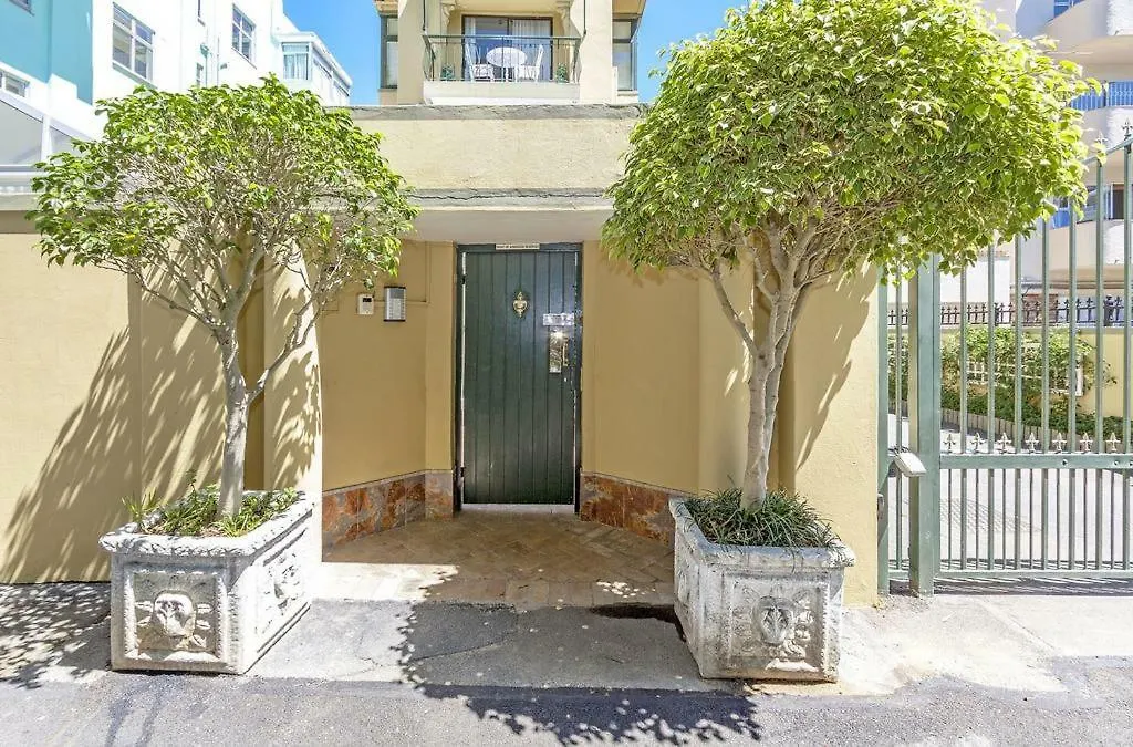 Cosy And Classy Sea Point Apartment Κέιπ Τάουν Νότια Αφρική